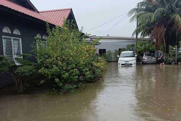 Banjir kilat 03
