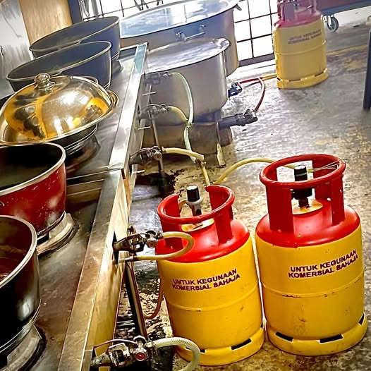 Tong gas lpg